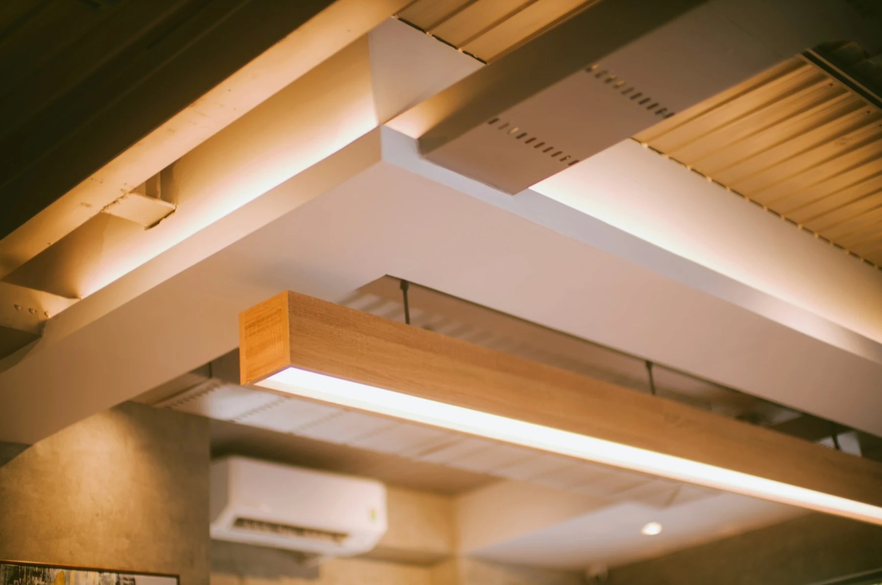 Illustrative indoor & outdoor led lighting photography